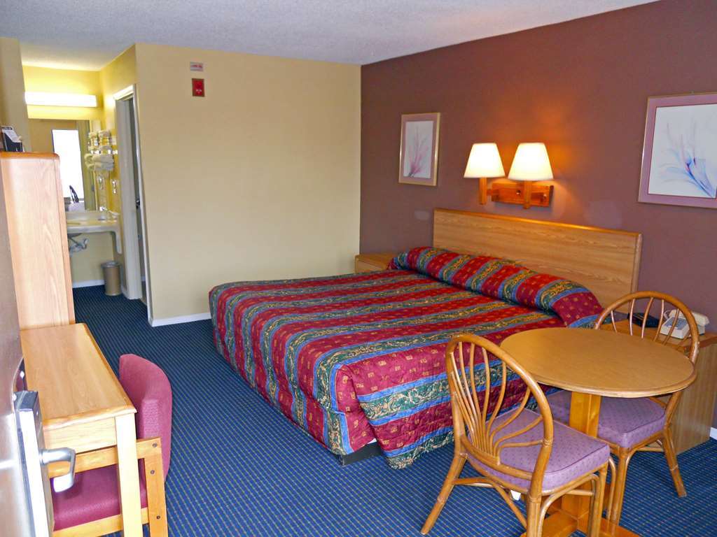 Americas Best Inn - Savannah I-95 Georgetown Room photo