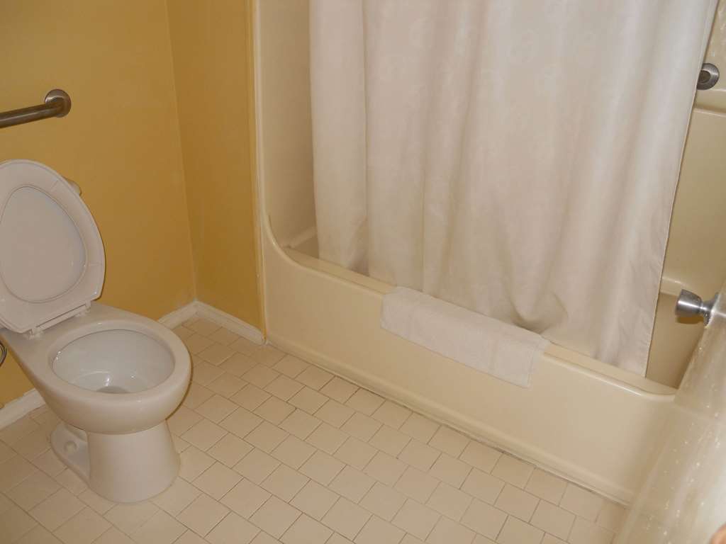 Americas Best Inn - Savannah I-95 Georgetown Room photo